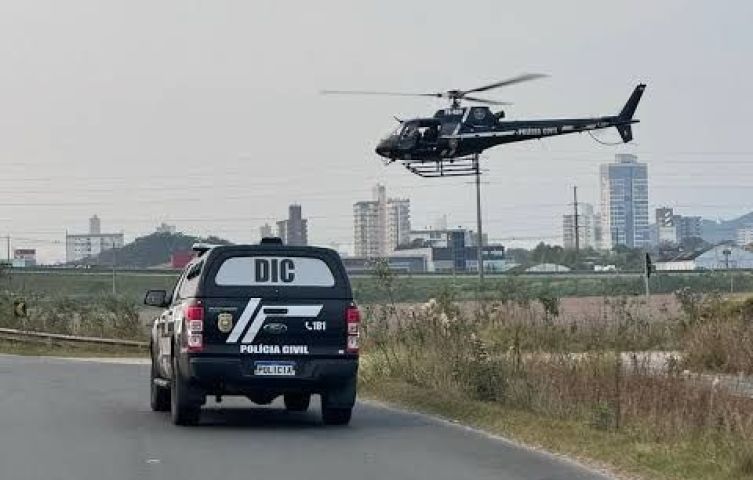 DIC de Tubarão prende seis pessoas e cumpre mandados em operação contra o crime organizado