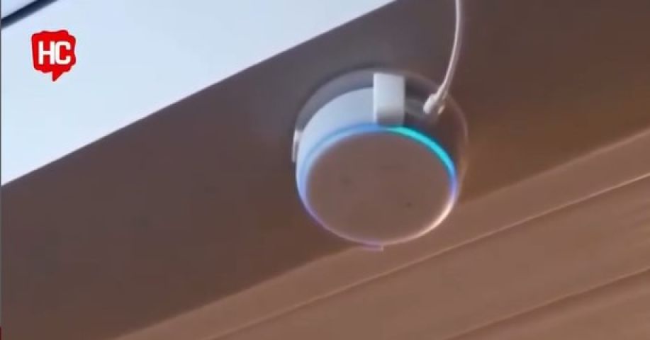 (Vídeo) Marido pede ajuda à Alexa para avisar esposa que vai jogar bola e recebe resposta inusitada