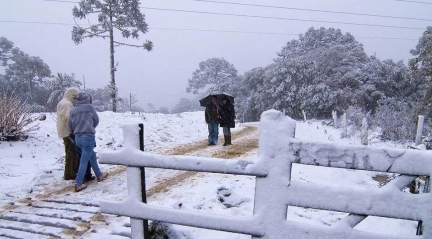 SC tem previsão de frio intenso e chance da primeira neve de 2025; veja quando