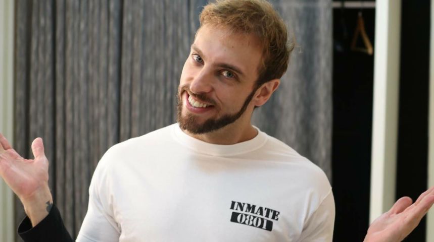 Léo Lins é condenado a mais de oito anos de prisão por piadas consideradas preconceituosas