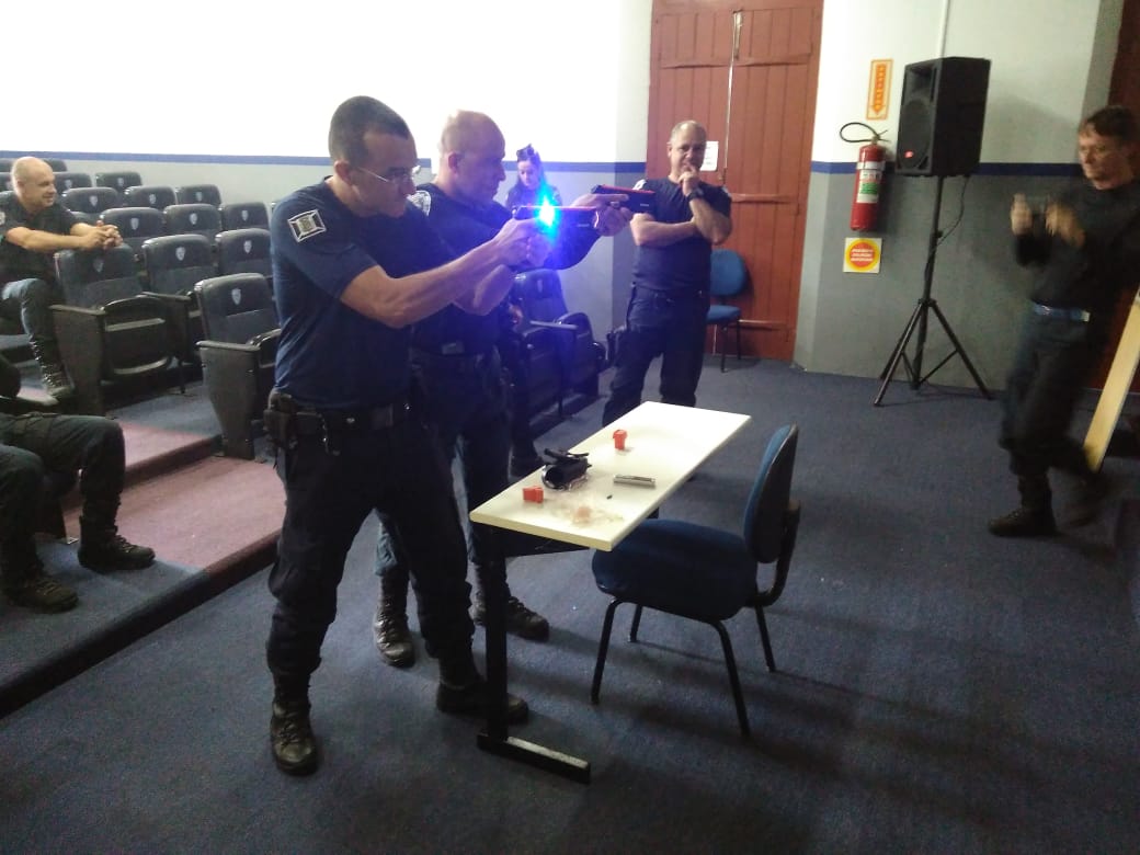 Guarda Municipal de Tubarão participou de curso para uso de armas não letais