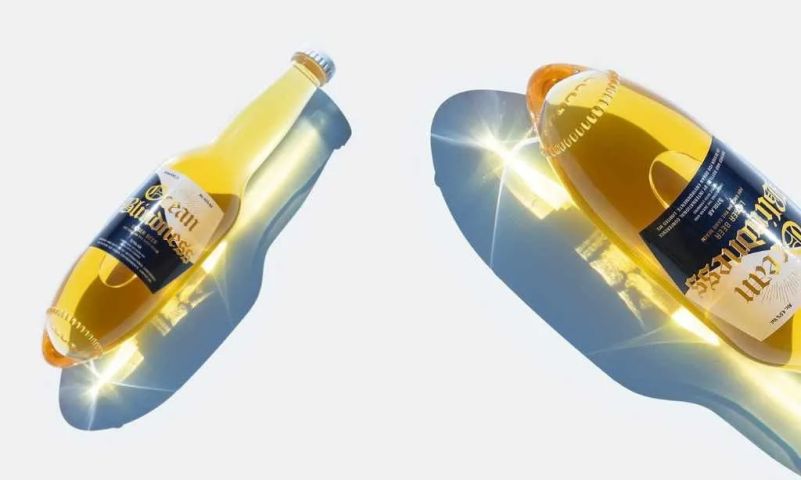 Cerveja na areia? Japoneses lançam garrafa para fincar na praia, mas formato gera piadas nas redes