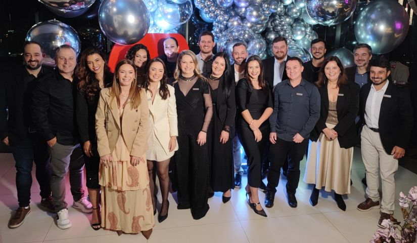 (VÍDEO) Clube Sala completa um ano em Tubarão e celebra sucesso no setor de ambientes