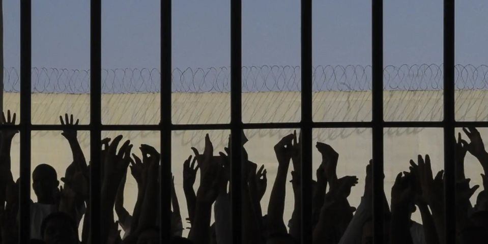 Homem, branco, solteiro e católico: qual o perfil dos presos nas cadeias de SC