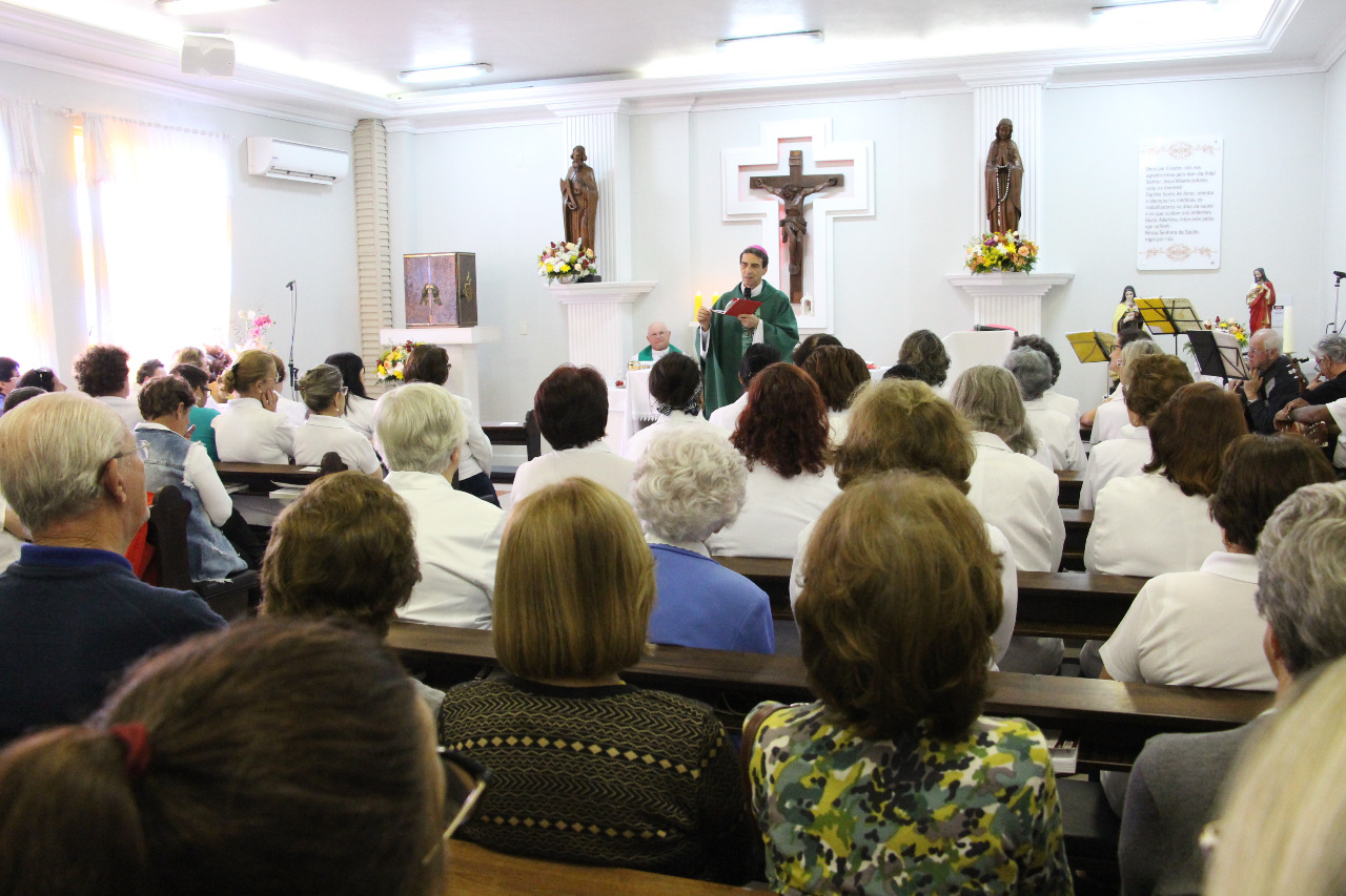 Grupo Samaritanos/Ministro da Eucaristia comemora 39 anos de atuação em Tubarão