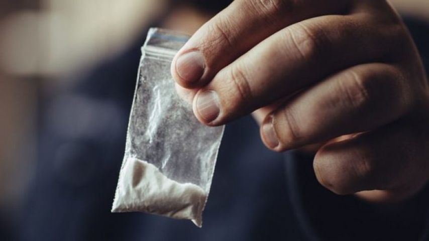 Adolescente de 16 anos é apreendida por tráfico de drogas em Laguna