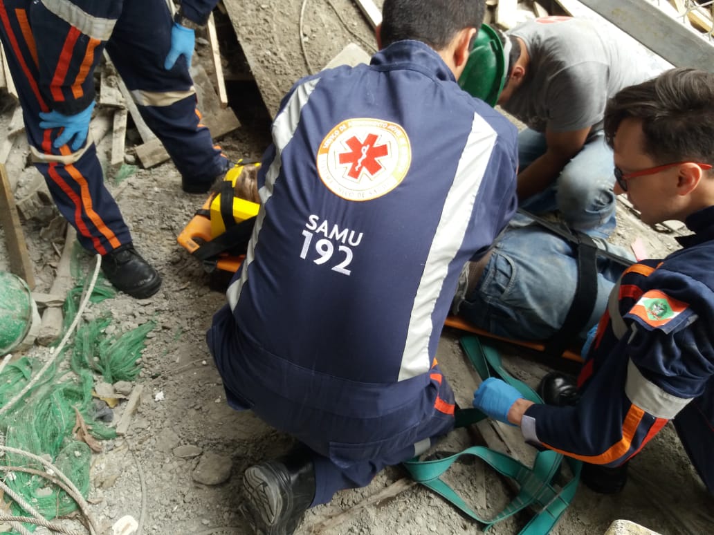 Trabalhador que caiu de andaime, em Tubarão, não resiste aos ferimentos; ele morreu neste sábado