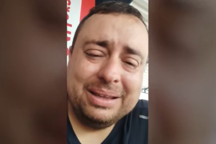 (Vídeo) 'Entregamos tudo e deram tiro na cabeça dela', diz pai de jovem morta. Veja vídeo