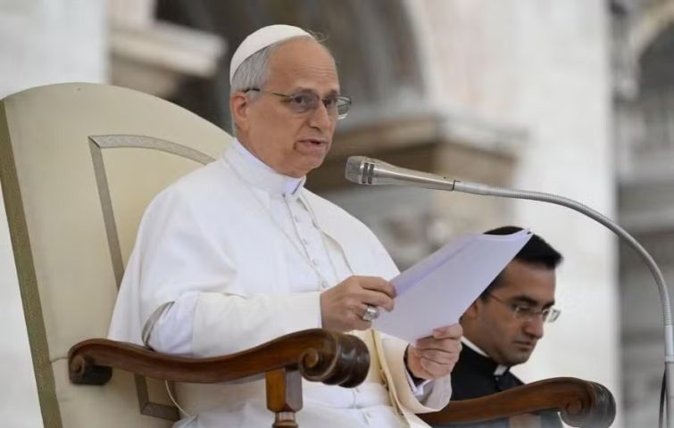 Vaticano impõe limites para veneração a Maria e afirma que Jesus é único Salvador