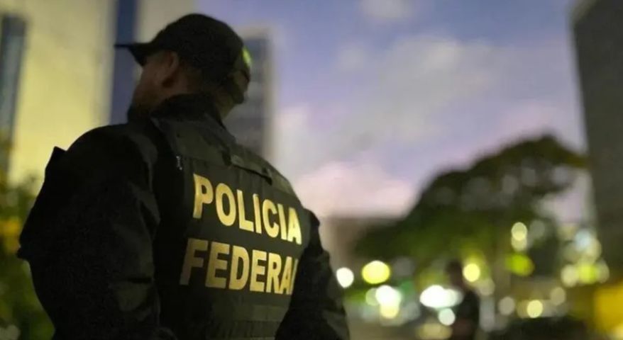 PF faz operação contra fraude no INSS em SC e mais 14 estados; ex-presidente do órgão é preso