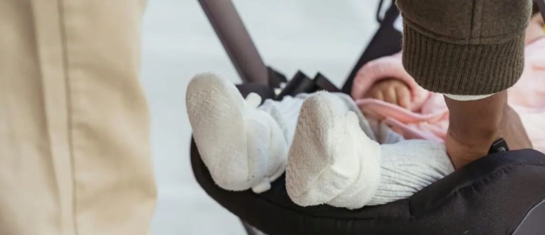 Bebê fica preso dentro de carro na BR-470 e mobiliza resgate dos bombeiros em SC