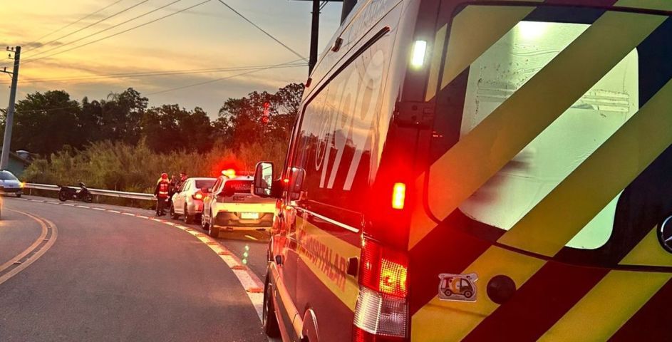 Homem de 62 anos morre após colidir motocicleta em defensa metálica em Jaguaruna