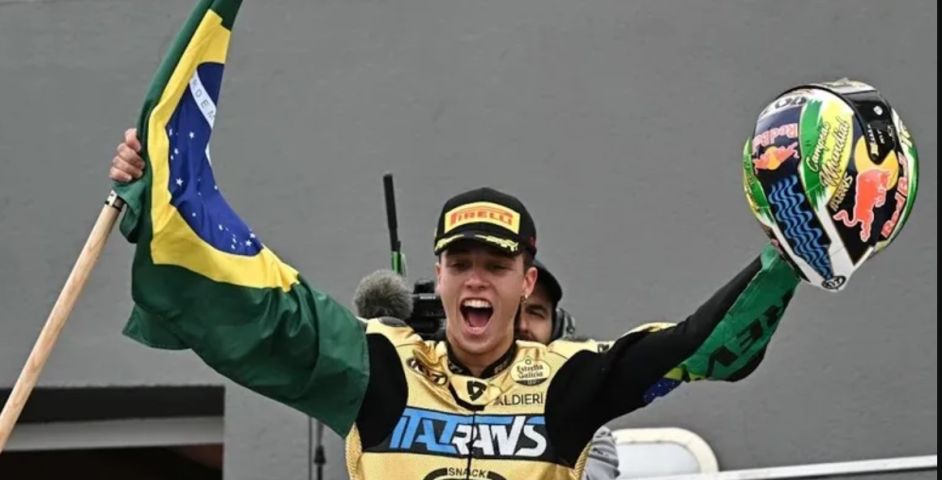 Pela 1ª vez na história, brasileiro é campeão de categoria mundial e conquista título inédito na motovelocidade