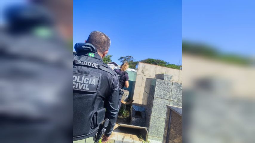 Operação da Polícia Civil combate o tráfico no Morro da Glória, em Laguna