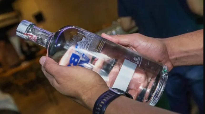 Dois homens são detidos após furtos de bebida alcoólica em Capivari de Baixo e Laguna