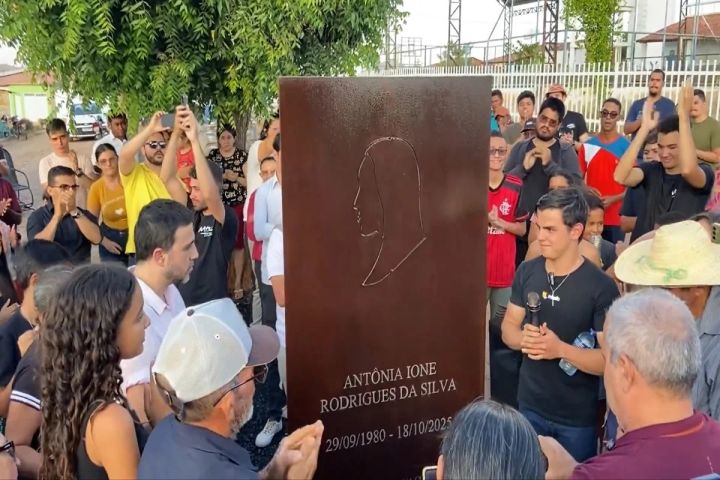 VÍDEO: Cozinheira assassinada após se recusar a envenenar comida de policiais é homenageada no Ceará