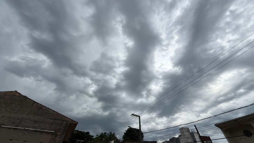 Temporais colocam Litoral Sul de SC em alerta entre esta segunda e a madrugada de terça