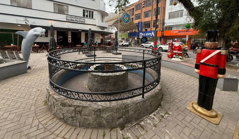 Símbolo histórico de Tubarão, chafariz da Praça Centenário deve voltar a funcionar