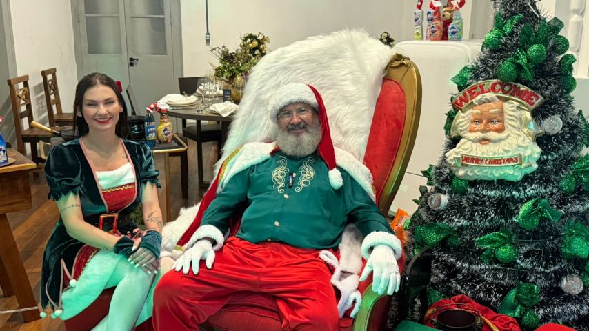 (VÍDEO) Papai Noel oficial de Tubarão fala da rotina e dos planos para a véspera de Natal