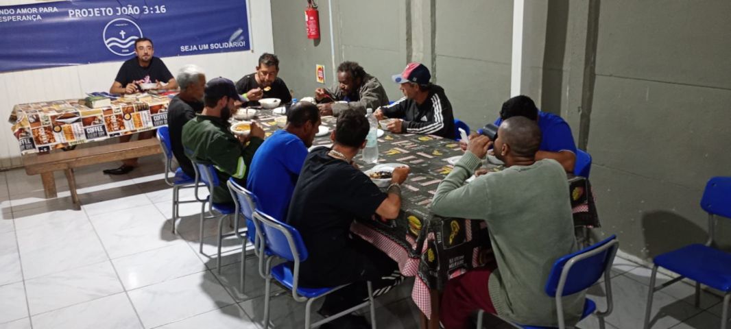 O Natal encontra abrigo: o acolhimento do projeto João 3.16 em Tubarão