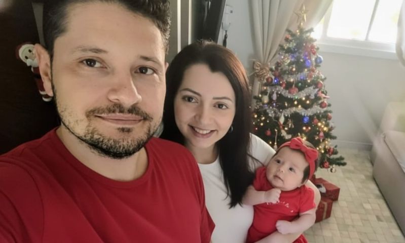 Primeiro Natal com a filha transforma celebração em momento ainda mais especial para família de Gravatal