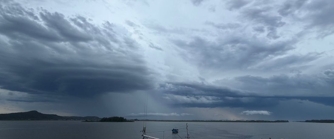 Tempestade severa coloca região em alerta e ameaça cidades da Amurel nas próximas horas