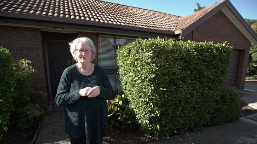 Inquilina ganha casa de senhorio após mais de 20 anos de aluguel na Austrália