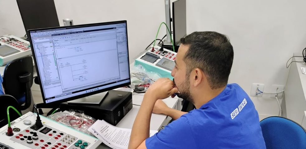Cerbranorte disponibiliza bolsas para curso Técnico em Eletrotécnica do SENAI em Braço do Norte