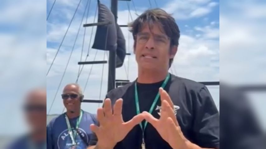 VÍDEO: Prefeito Preto Crippa celebra chegada da Escuna Águas Cantantes em Laguna