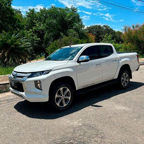 Caminhonete estacionada na rua é furtada no Mar Grosso, em Laguna