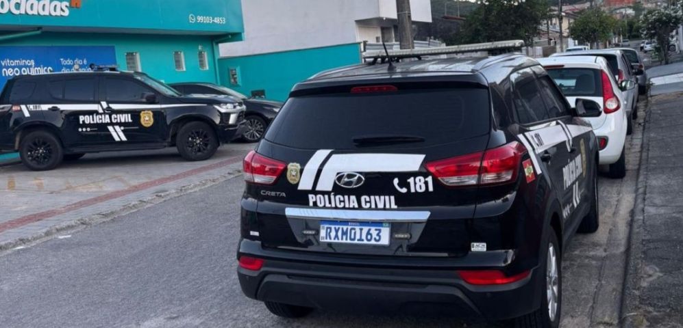 Golpistas que usam IA para fraudar cartórios em SC são alvo de operação