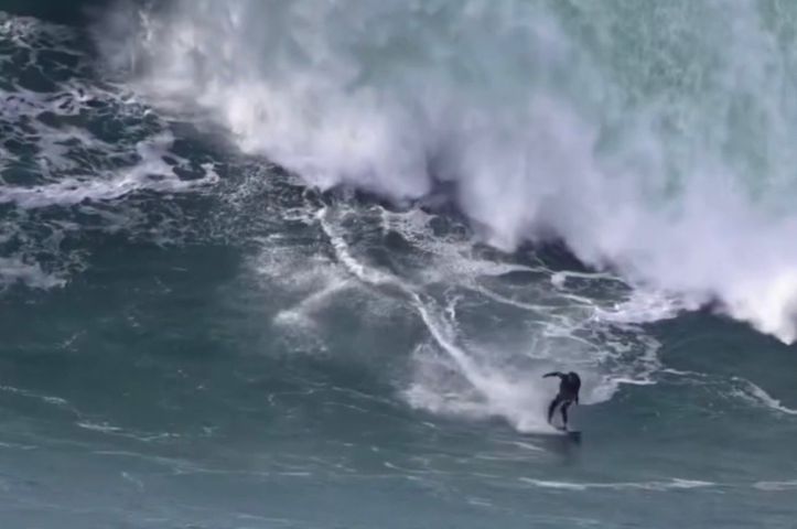 (Vídeo) Surfista de Jaguaruna, Thiago Jacaré é resgatado após queda violenta em ondas gigantes de Nazaré