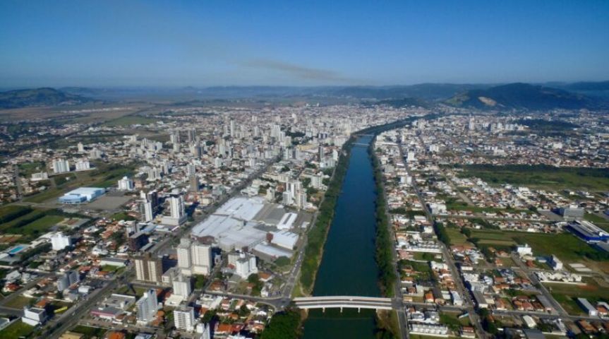 Tubarão fecha 2025 com 766 empregos gerados