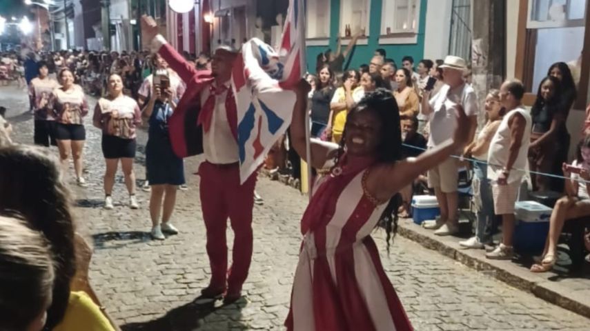 VÍDEO: Pré-carnaval inicia oficialmente em Laguna