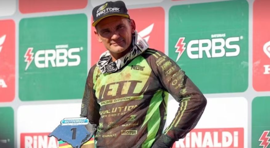 'Chumbinho' Becker, lenda do motocross no Brasil, morre ao cair de ribanceira em SC