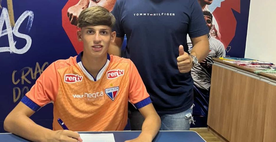 Lagunense e ex-Hercílio Luz, Pedro Canto é anunciado como reforço do Fortaleza