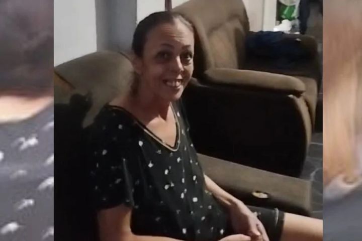 VÍDEO: Mulher é presa acusada de “vender” netas de 10, 12 e 14 anos a piloto de avião