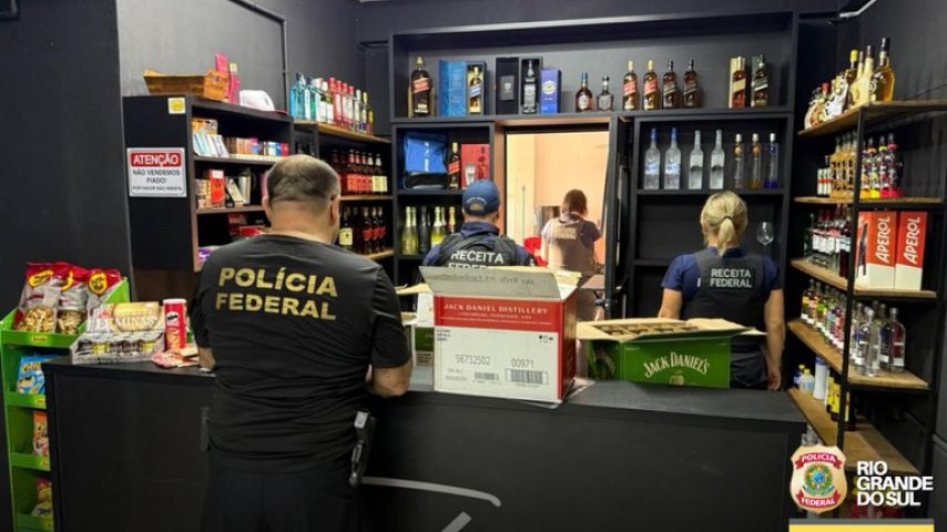 Operação da Polícia Federal mira esquema milionário e cumpre mandado em Tubarão