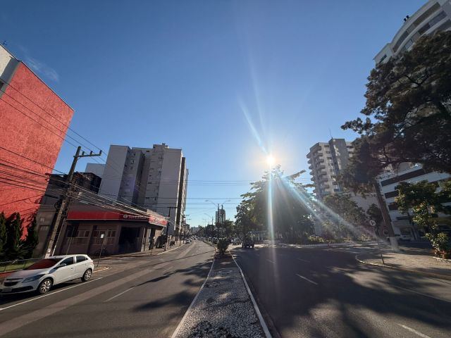 Calor dispara e máximas podem chegar a 37°C em Santa Catarina nesta quarta (11)