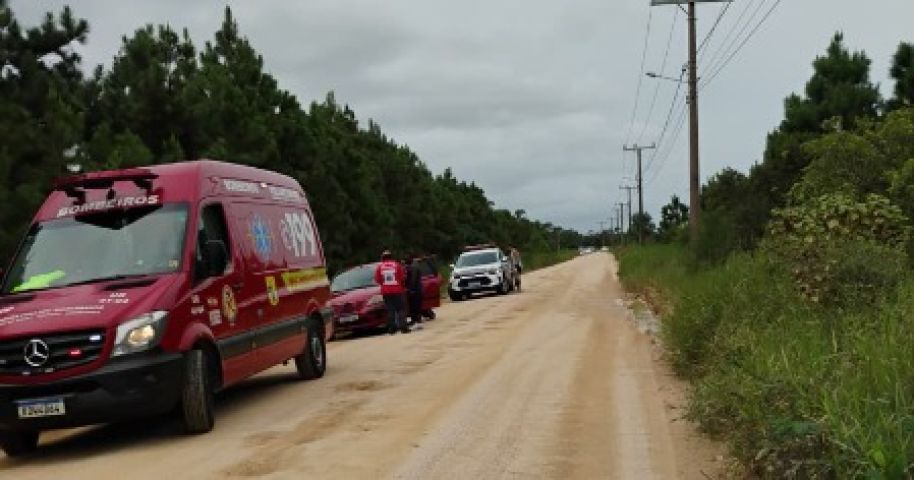Colisão entre dois veículos é registrada no bairro Torneiro, em Balneário Rincão