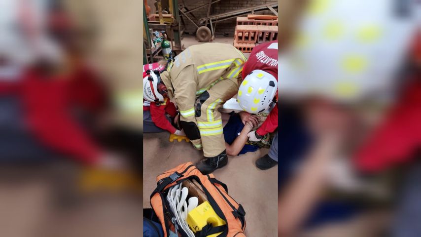 Trabalhador fica prensado em máquina durante acidente de trabalho em Sangão