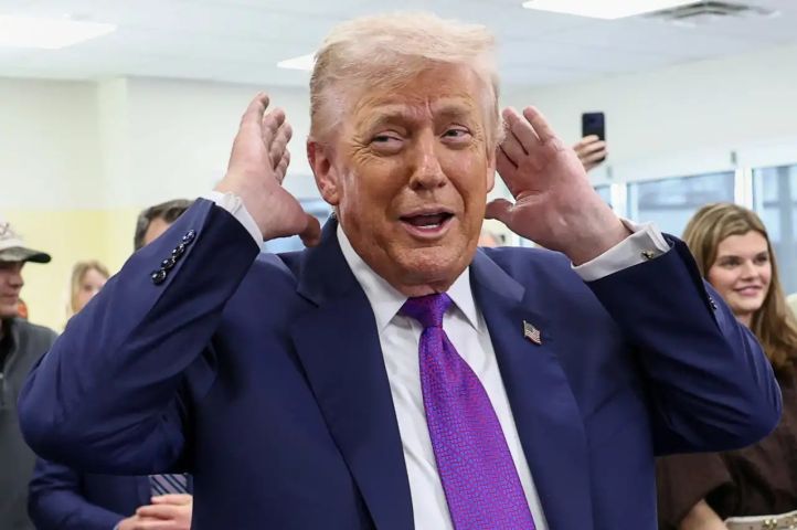 Trump chama decisão da Suprema Corte sobre tarifas de 'vergonha' e diz ter plano B