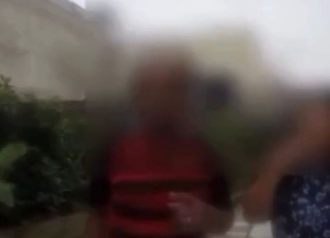 (VÍDEO) Preso por violência doméstica solta pum durante abordagem e cena inusitada marca ocorrência em Curitiba