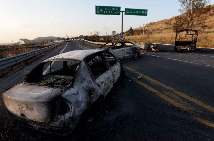 Onda de violência assola o México após morte de traficante; 25 oficiais morreram