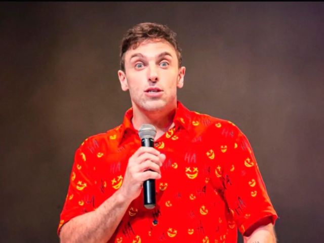 Justiça Federal absolve Leo Lins e reverte condenação de 8 anos de prisão