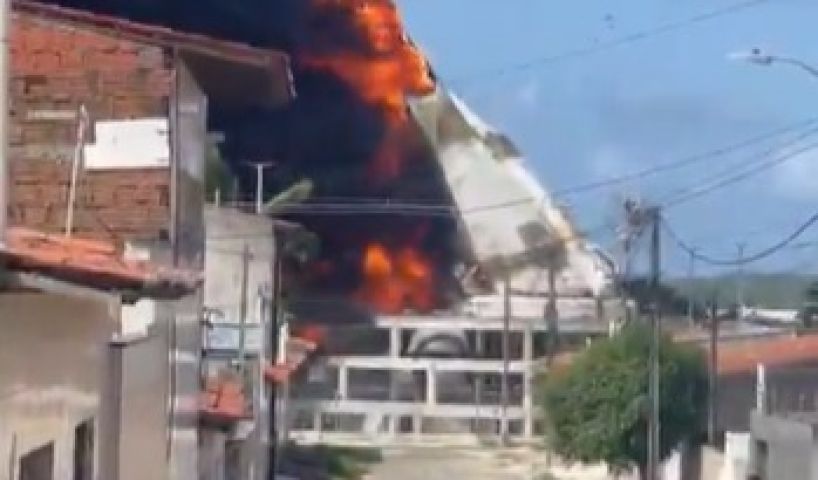 Estátua de Nossa Senhora de Fátima é destruída em incêndio em Natal