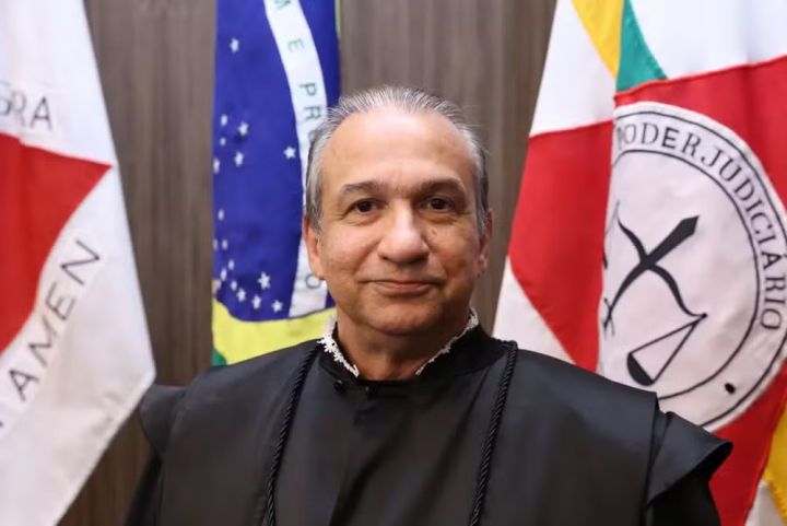 Desembargador afastado após denúncias de abuso sexual continuará recebendo salário de R$40 mil