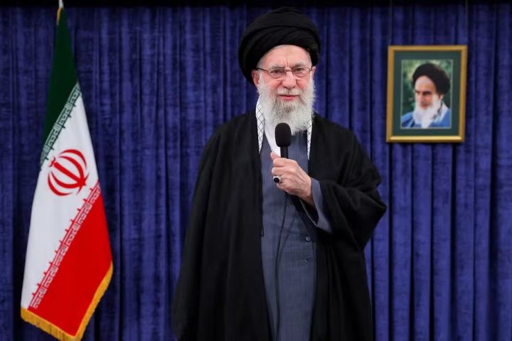 Irã confirma a morte de seu líder supremo, Ali Khamenei