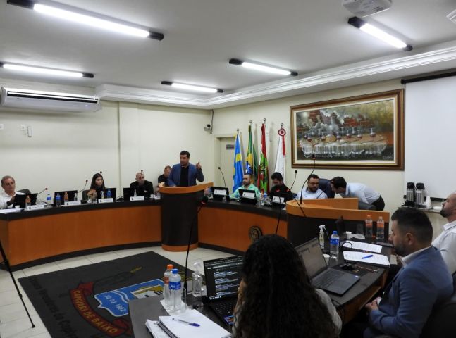 CEI quase encerrada sem votação aponta irregularidades em Capivari e relatório segue ao MPSC