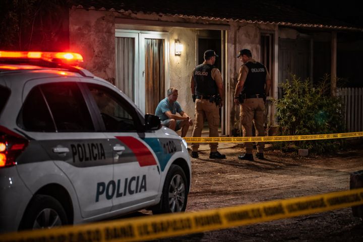 Dois homens assaltam trabalhador e roubam R$ 8 mil de residência em Tubarão